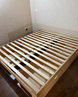 Letto matrimoniale in legno contenitore