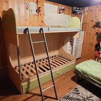 Letto a castello Robusto di qualità.