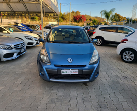 Renault clio 1 .2benzina neopatentati