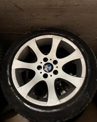 Cerchi in lega BMW del 17 con pneumatici