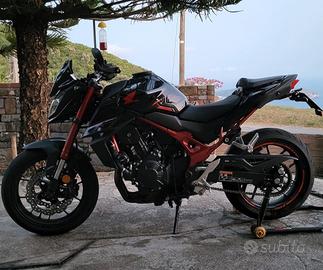 Honda Hornet 750 2024