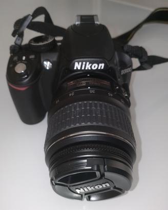 Reflex Nikon D3100