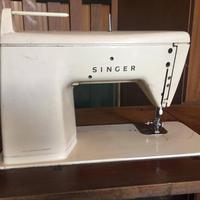 Macchina cucire singer modello 657g con tavolo