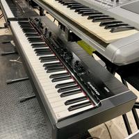 KORG GRANDSTAGE 73 + LEGGIO