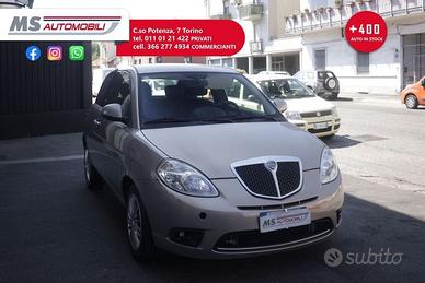 Lancia Ypsilon Lancia 1.2 8v Versus Unicoprop...