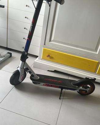 Monopattino Aprilia