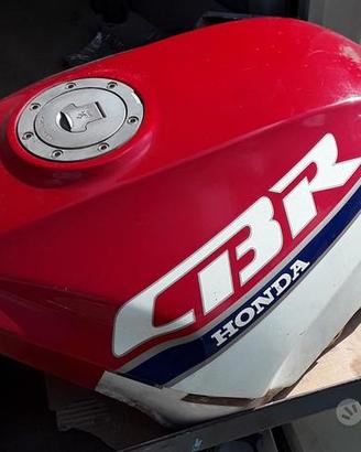 Serbatoio nudo honda cbr 1000 '87-88 usato