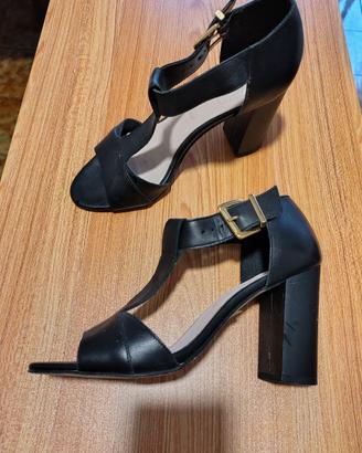 scarpe donna n. 39 fibbia dorata