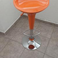 sgabello arancione