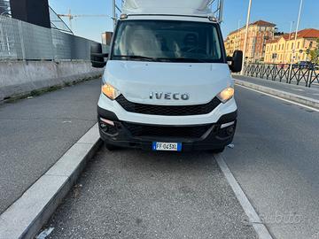 iveco daily 2016  35-110 2.3 alza e bassa