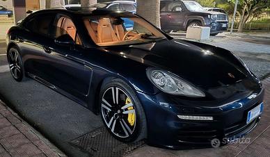 Porsche Panamera 3.0 250Cv