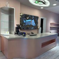 Arredamento negozio abbigliamento