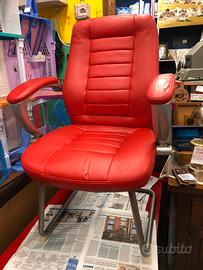 Sedia rossa da computer