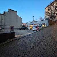 Posto moto coperto in garage privato condominiale