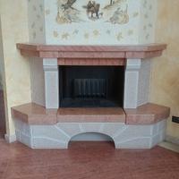 Caminetto e rivestimento