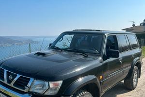 Nissan patrol y61 3.0 SENZA MOTORE