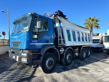 Iveco TRAKKER 440, ACCETTO PERMUTE