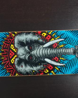 Skateboard Powell-Peralta