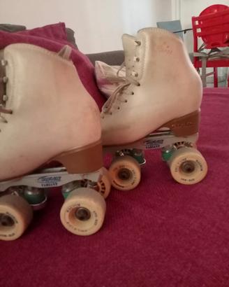 pattini professionale a 4 ruote misura 33