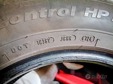 4 pneumatici 215 65 R16 98V