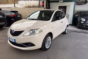 Lancia Ypsilon 2018 1.2 benzina 70000KM