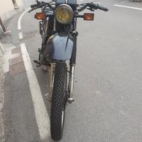 Yamaha XT 550 - 1983