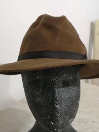 CAPPELLO UOMO MARCA BARBISIO