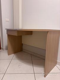 Scrivania per cameretta/studio