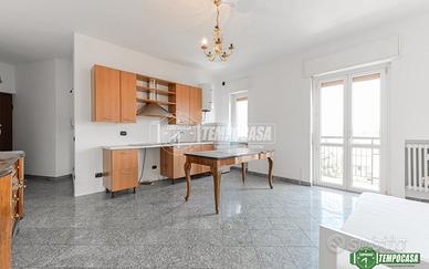 BILOCALE CON BOX LIBERO SUBITO