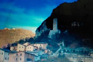 Fabbricato su 2 piani