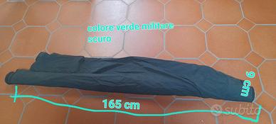 pezza di tela colore verde militare scuro