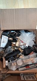Lotto orologi guasti ricambi armani,boss,kors etc 