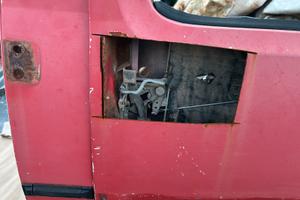 Serratura portiera Bedford cf2 (guidatore)