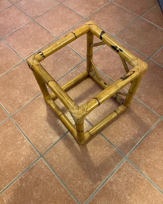Tavolino piccolo vimini