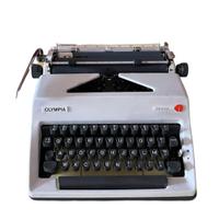 Macchina Da Scrivere Olympia Monica Anni 60