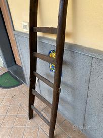 Scaletta in legno vintage porta asciugamani