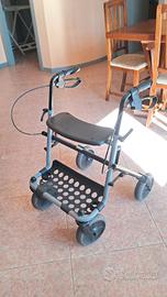 carrellino per anziani