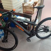  e-bike carbonio KTM 