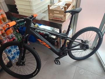  e-bike carbonio KTM 