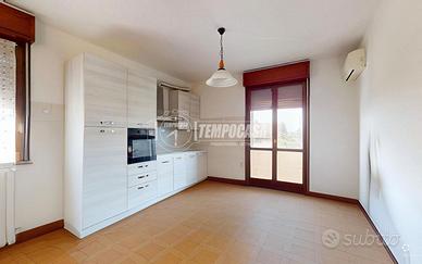 RIF: A487 Trilocale al secondo piano, con garage.