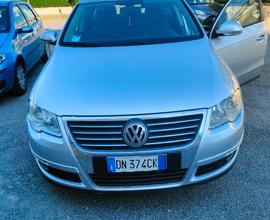 VOLKSWAGEN Passat 6ª serie - 2008