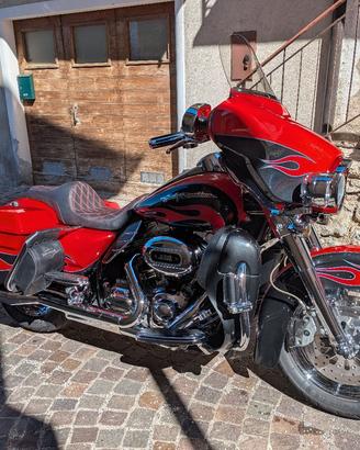 Harley Davidson Electra glide ultra CVO 