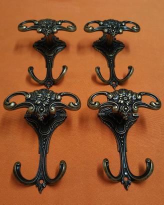 SET 4 APPENDIABITI CLASSICI IN METALLO