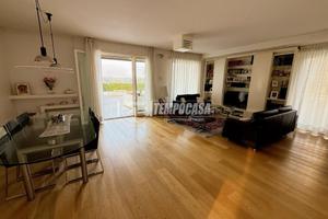 Prestigioso Attico Panoramico in Via Spadolini 9A