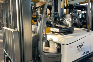 Carrello elevatore elettrico 30 quintali