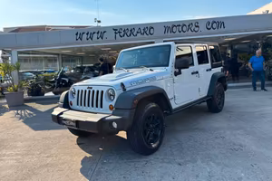 Jeep Wrangler 2.8 CRD DPF Sahara Auto 2012 / KM 19