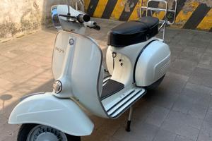 Vespa TS 125 targa Roma