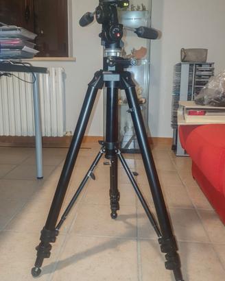 Cavalletto Manfrotto 475B con testa 808RC4