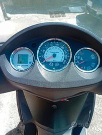 Peugeot geopolis 400