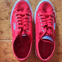 Superga rosse